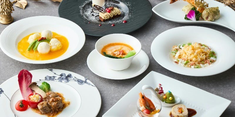 【クリスマスランチコース】ふかひれ姿煮を使った蟹肉入りのスープを含めた全7品