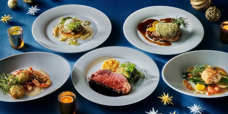 フェスティブディナー・選べるメインと前菜＆デザートビュッフェ＋シャンパン含むフリーフロー