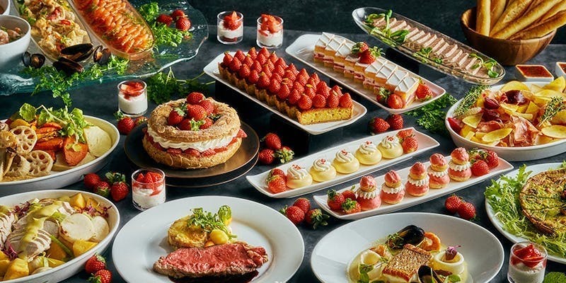 ストロベリー セミビュッフェディナー・選べるメインと24種のビュッフェ