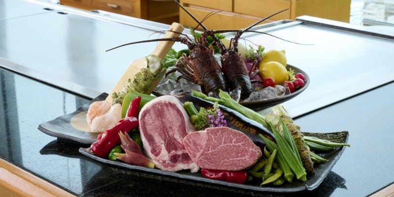 【大手門】11月12月　京鴨、国産活伊勢海老、特撰黒毛和牛など全8品