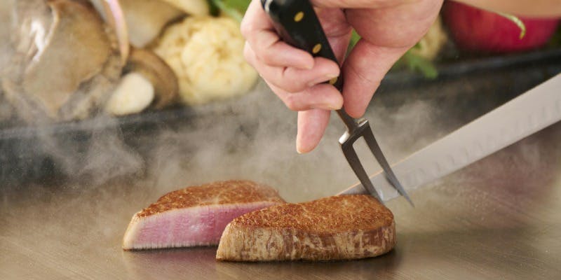 【大手門】11月12月　京鴨、国産活伊勢海老、特撰黒毛和牛など全8品