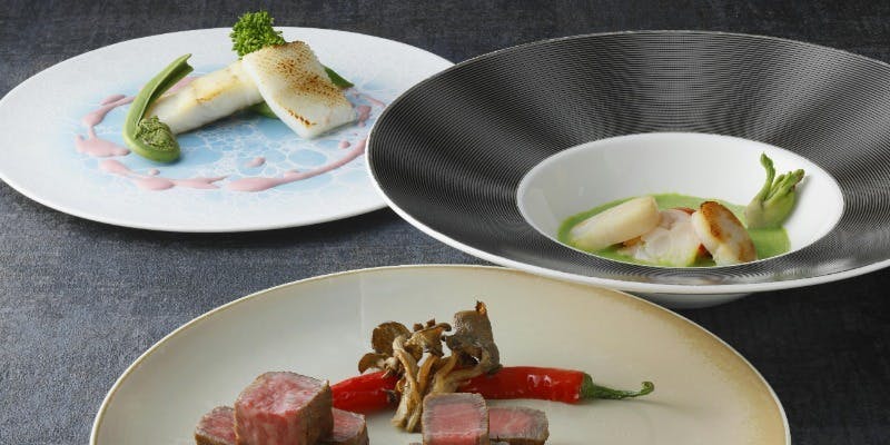 �S��  �����񂩁^�z�e���I�[�N���_��