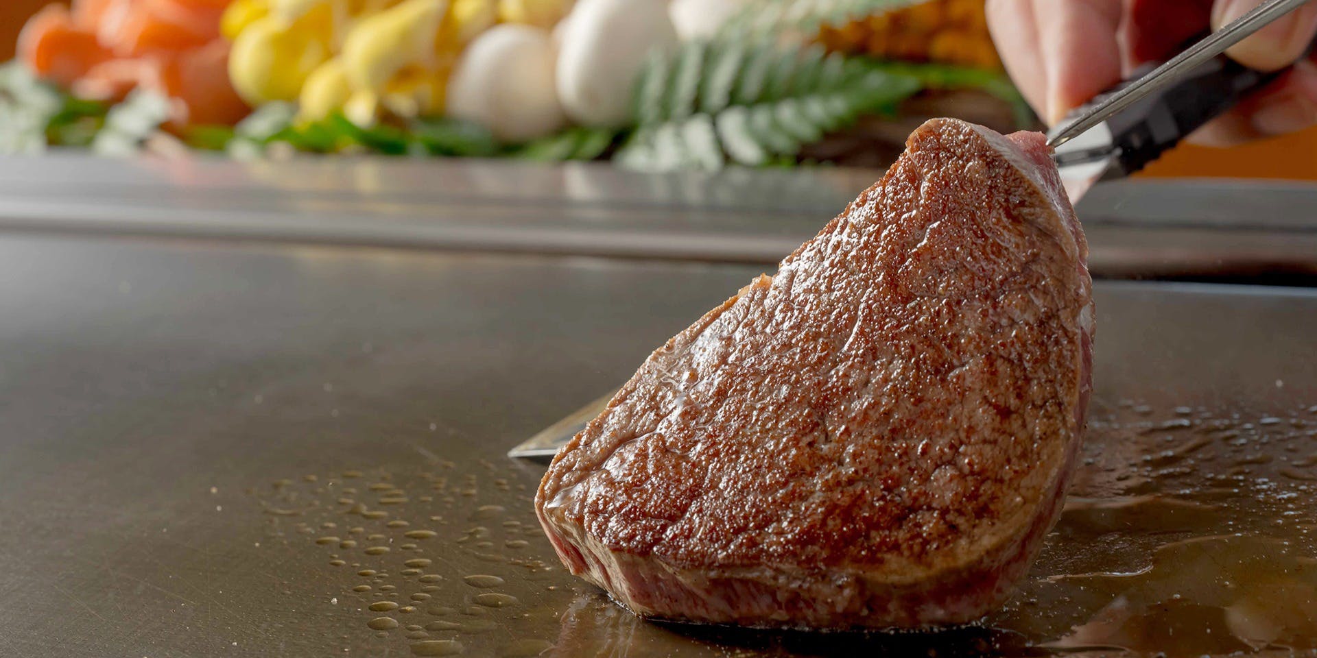 けやき ホテルニューオータニ大阪 【極みランチ】活鮑の鉄板焼、黒毛