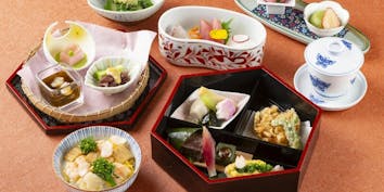 【四季彩御膳】食材で季節を表現した華やかな御膳   - 和食 清水／東京プリンスホテル