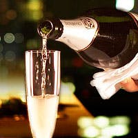 演出にこだわるアニバーサリーレストラン