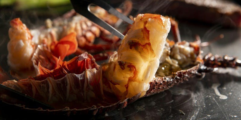 年末年始ディナー雪・フォアグラソテーやイセエビの鉄板焼きとともに超特選和牛（12/26～1/4）