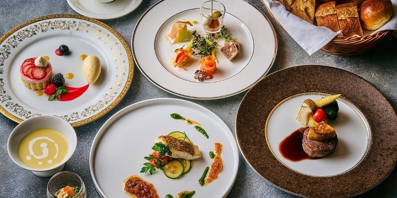 【お祝いランチプレミアム】牛フィレ肉＆フォアグラやシェフおすすめ魚料理など豪華ランチ全7皿