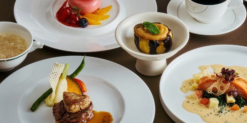 【ディナー】和洋中ディナーコース～Early Christmas～メインは牛フィレ肉のステーキ フォアグラ添え