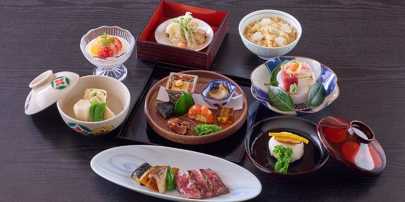 【旬彩会席】お祝いにも最適！季節の食材を使用した会席全8品（土日祝日）