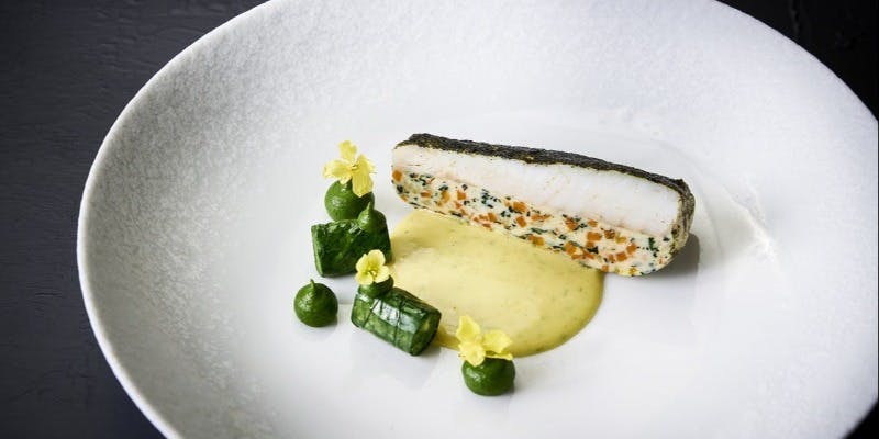 【ランチ/デクヴェルト】前菜、コンソメ、魚料理又は肉料理など全5品