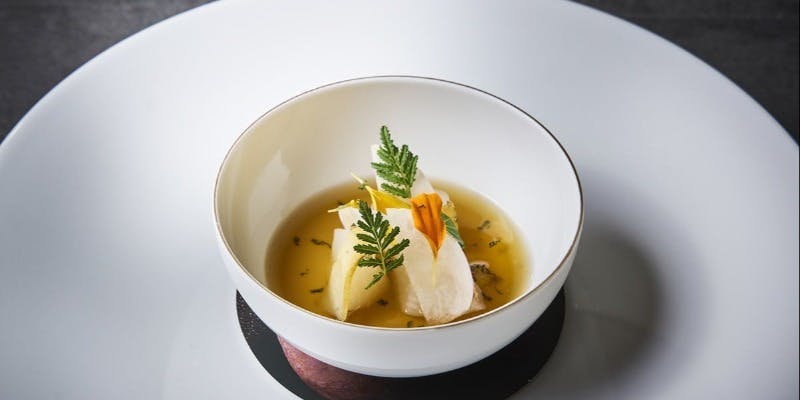 【ランチ/ラ・ベ】前菜、コンソメ、魚料理、肉料理など全6品