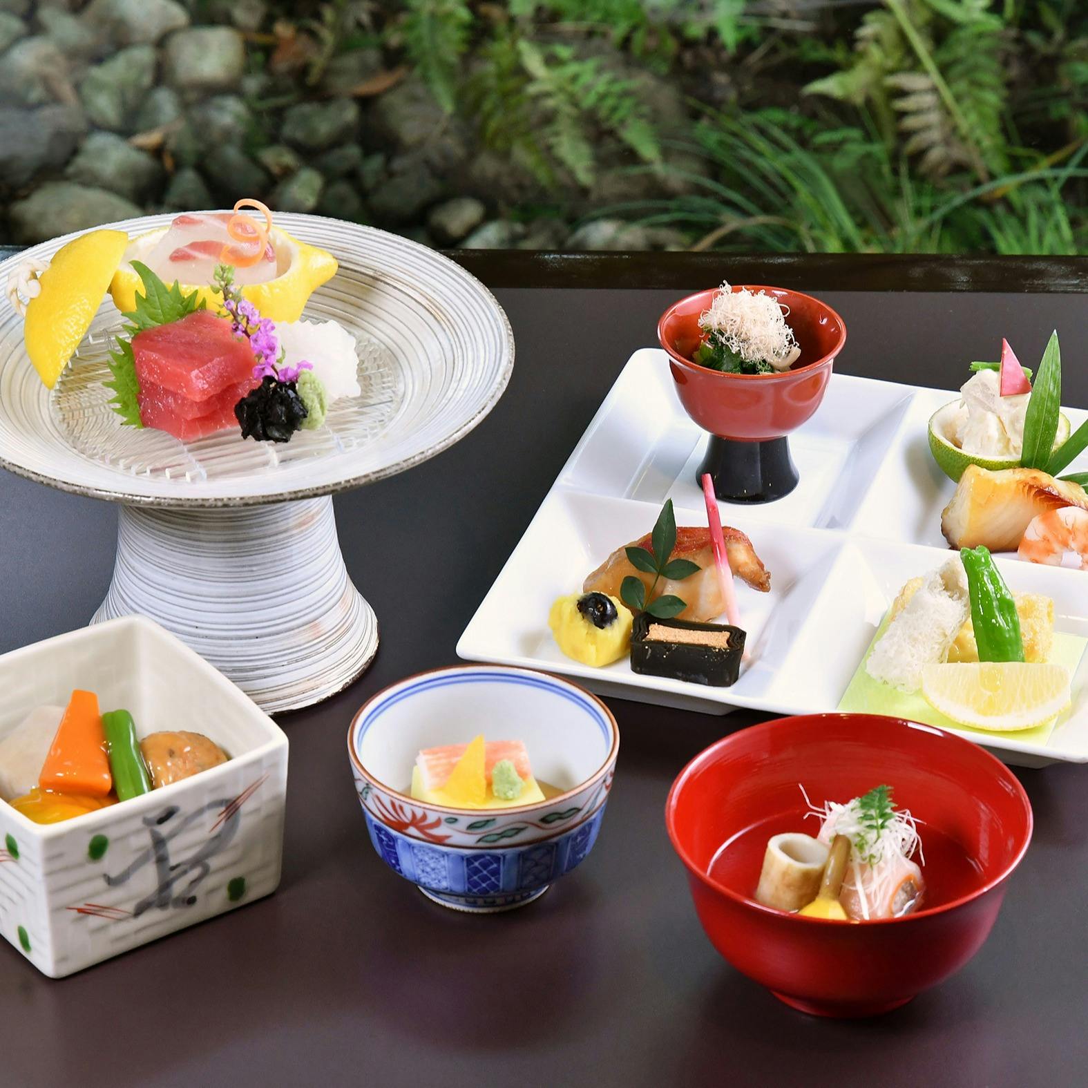 日本料理 源氏香 ロイヤルパークホテル 彩会席 季節を愉しむ全7品 1日1組限定 選べる1ドリンク 食後に抹茶 窓側確約 2名様限定 ランチ プラン メニュー 一休 Comレストラン 日本料理 源氏香 ロイヤルパークホテル 彩会席 季節を愉しむ全7品 1日1組限定 選べる1ドリンク 食後に抹茶 窓側確約 2名様限定 ランチ プラン メニュー 一休 Comレストラン