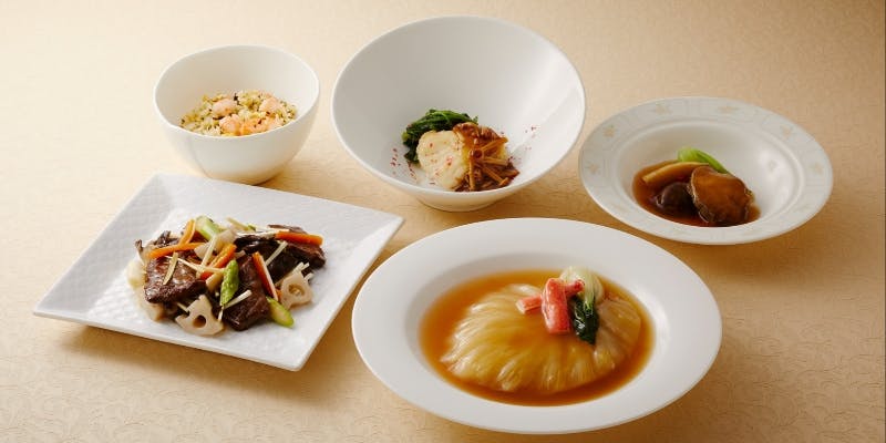 【忘年会・新年会プラン】フカヒレ姿煮や海鮮など全7品＋個室確約・2時間飲み放題付