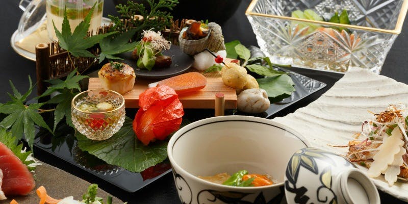 【ご会食に！】日本料理　温故知新懐石＋乾杯スパークリング＋ホールケーキ＋乾杯スパークリング（個室）