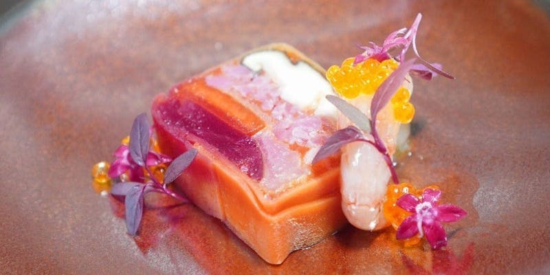  Jauneコース全5品（ランチ）～個性あふれる前菜2品、魚料理、肉料理、デザートのフルコース～