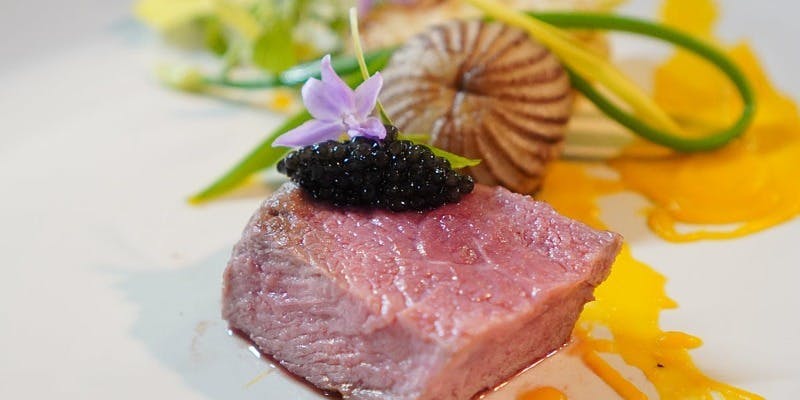 Innovation Vermillionコース（ディナー）～山形牛、鮑、トリュフ使用の至福コース全8品～