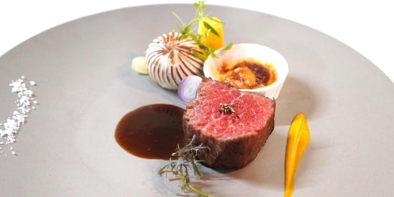 【Xmas2025】特別ランチ12/24　～「モエ・エ・シャンドン モエ アンぺリアル シェア ザ ラブ」1杯付き～