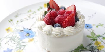 【Anniversary Dinner】ホールケーキ付コース 全6品 - ブリーズ・オブ・トウキョウ