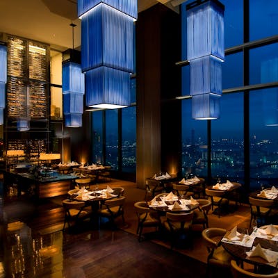 洗練されたブルーのインテリア