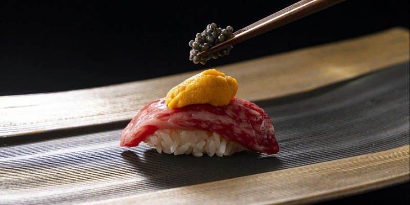 ＜鮨＞【舞風】握り10貫と巻物を堪能（鮨カウンター席）