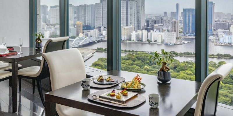 【窓側席確約】東京湾を望むパノラマビュー＋選べる1ドリンク（「冠」～箱膳弁当～）