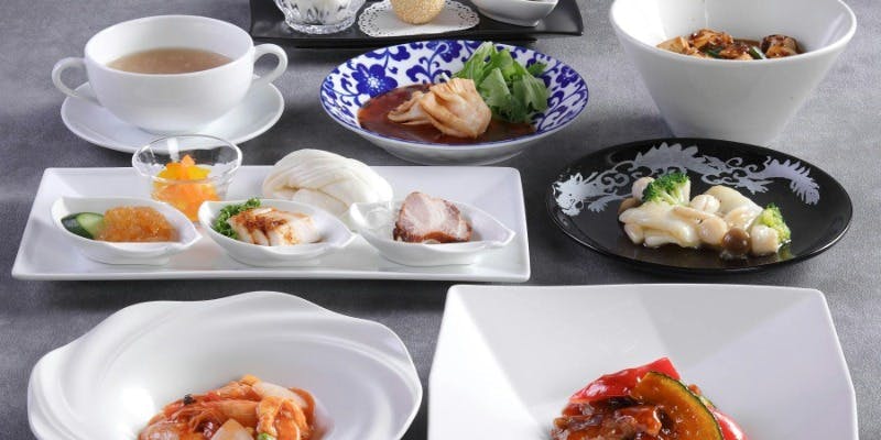 【豊楽】牛肉炒めや麻婆豆腐、デザートなど＋コーヒー 全9品