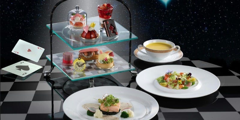 ストロベリーアフタヌーンティー スイーツ付ディナー（1/6～2/28・平日限定）