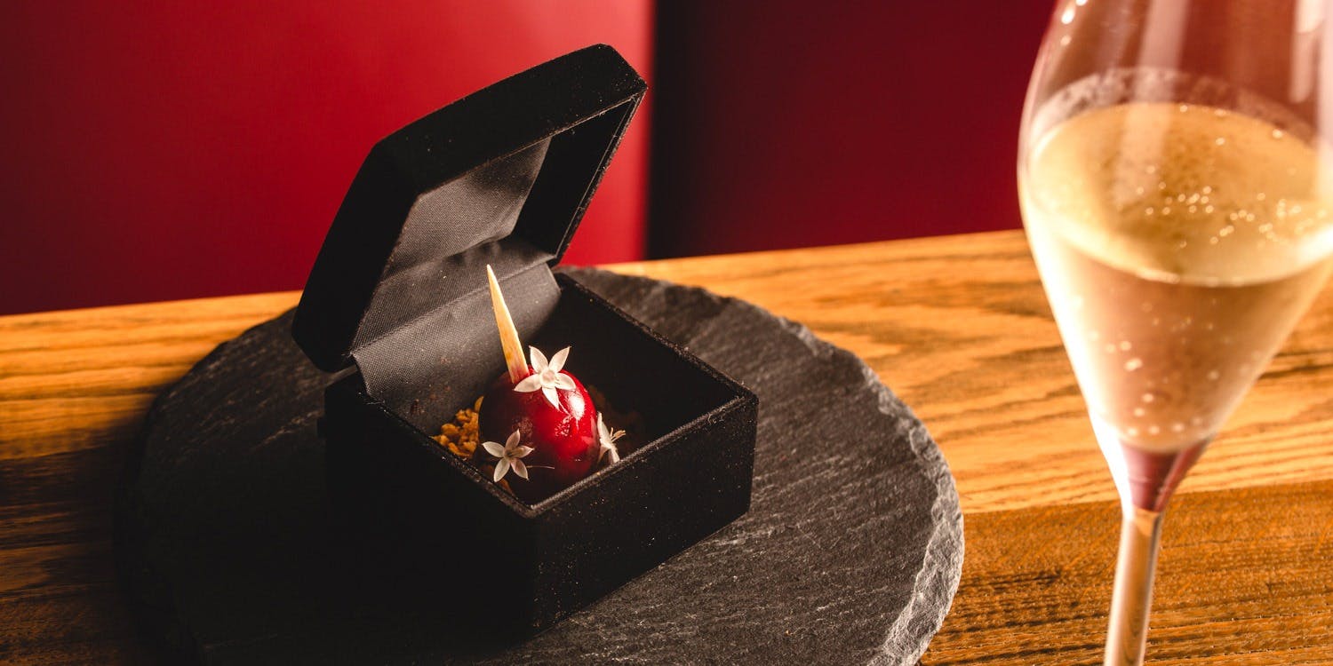 タブローズラウンジ（TABLEAUX LOUNGE）