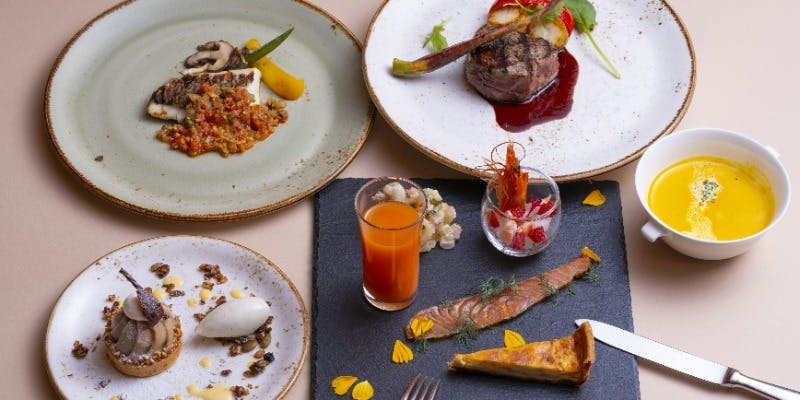 カフェ 33（カフェ サーティ・スリー）／ハイアットリージェンシー京都