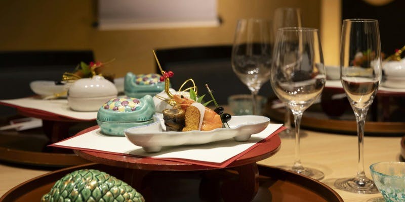 【個室確約】【浮橋 別邸～塩小路楽粋～（テーブル席）】お顔合わせやお祝いに！季節の会席、1ドリンク付　