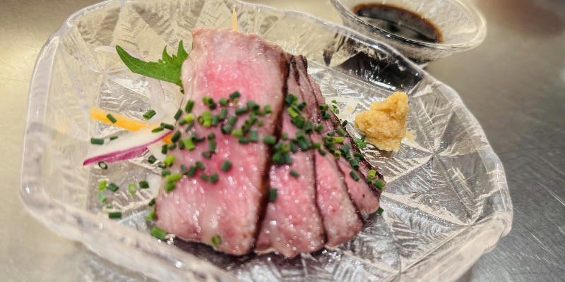 【一休×限定プラン】タタキ風ローストビーフ、車海老、黒毛和牛など全8品＋ワンドリンク