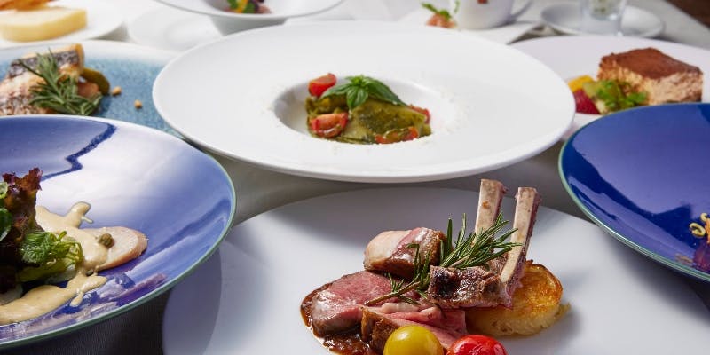 【Xmas2025】牛フィレ肉と天然鮮魚Wメインの贅沢Xmasコース全7品