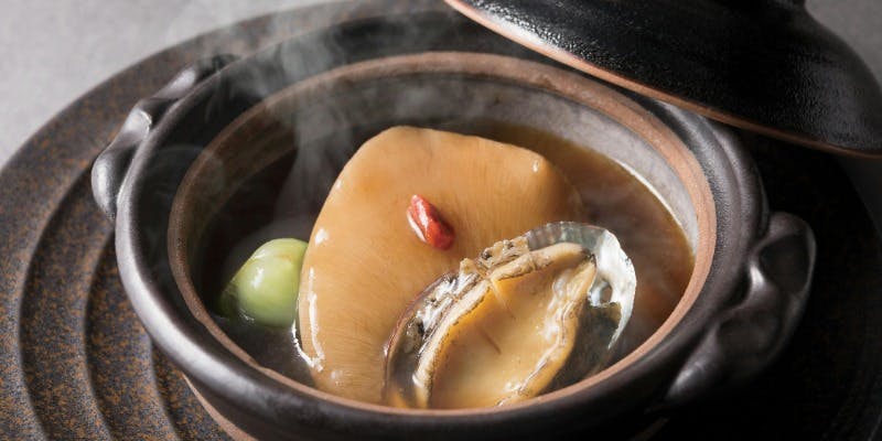 【正月コース「祥雲」】北京ダック食べ放題、ふかひれと鮑、国産伊勢海老、黒毛和牛など全8品（1/1～3）