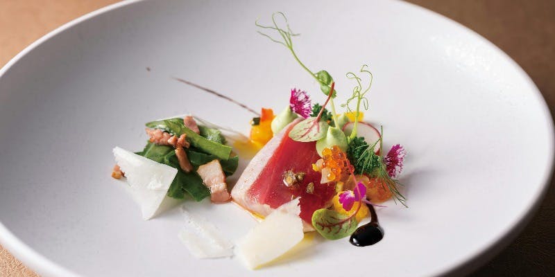 【サヴール】季節のオードブルや魚料理、肉料理、デザートなど全5品（牛フィレ肉のソテー／12～2月）