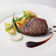 牛フィレ肉のポアレ