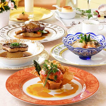 クイーン アリス 横浜ベイホテル東急 記念日ディナーコース 写真 フラワーアレンジメント付き 全7品 8 1 ディナー プラン メニュー 一休 Comレストラン