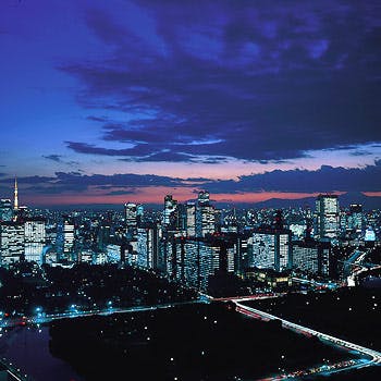 �T���X�E�G�E�T���[��