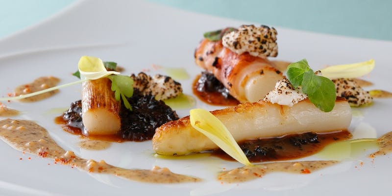 ランチ　シェフおまかせフルコース＋お飲み物1杯付（6名様以上で個室をご用意）