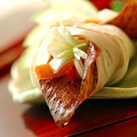 高級食材もご用意。オーダーバイキング王朝の味覚