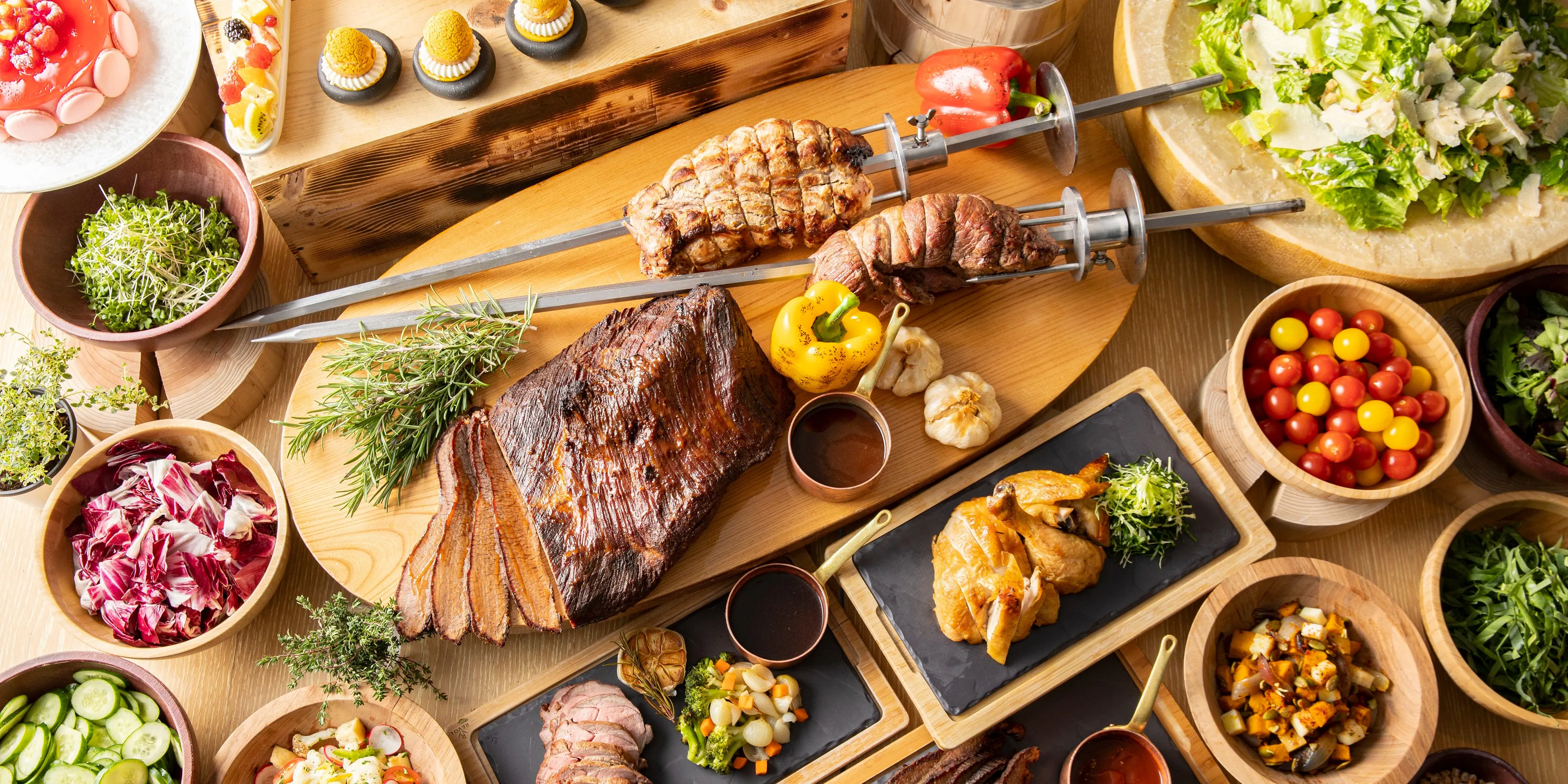 ランチ マーブルラウンジ ヒルトン東京 西新宿 ブッフェ 一休 Comレストラン