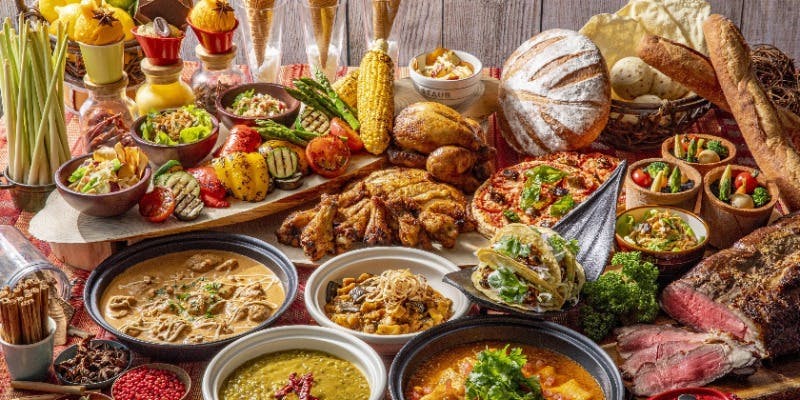 22年夏 東京ランチビュッフェ6選 カレーやロコモコ 沖縄料理も ことりっぷ