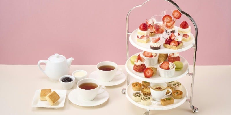 【ストロベリーアフタヌーンティー 】（～1月31日までのご予約はこちら）