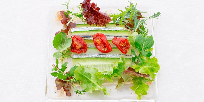 ヒカリヤ ニシ（ヒカリヤニシ）