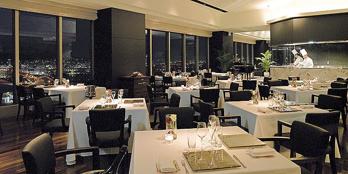 記念日におすすめのレストラン・Kobe Grill／神戸ベイシェラトン ホテル＆タワーズの写真1