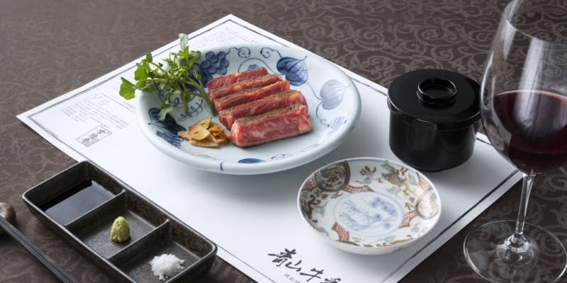 【特別コース】前菜や魚介と国産牛ステーキの鉄板焼コース＋選べるドリンクとホールケーキ付き