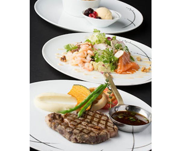 ランチ 肉 Peter ザ ペニンシュラ東京 Okaimonoモール レストラン