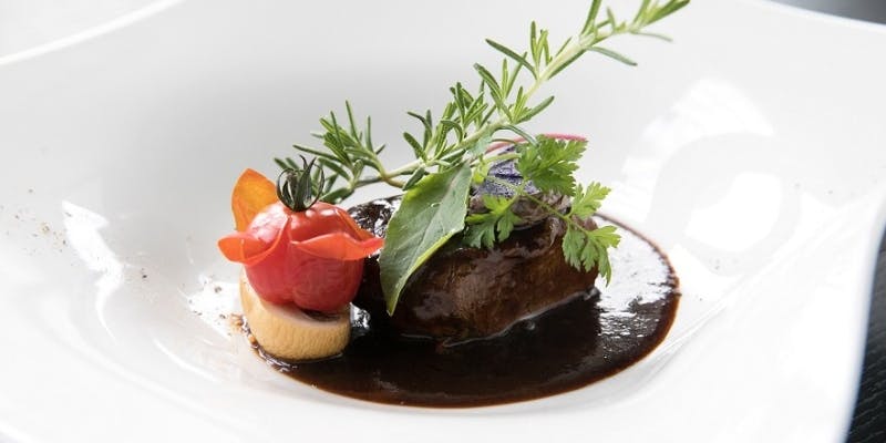 季節の鮮魚と銘柄豚のグリエのWメイン 全5品【冬の季節ランチ】（12/1～2/28）