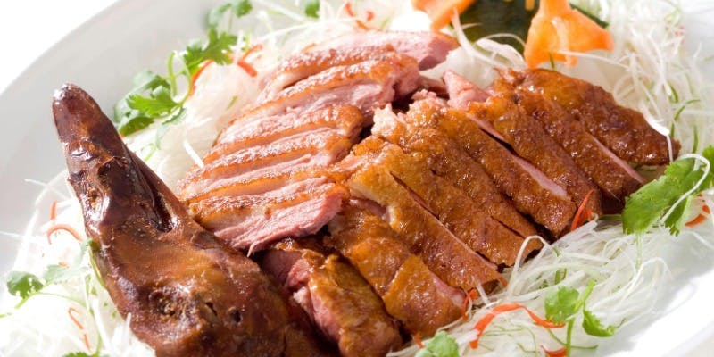 ～四川ダックと北京ダックの味比べコース～＋乾杯スパークリングワイン【日本のあわ】