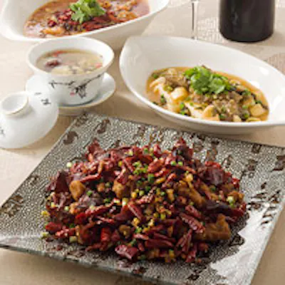 シンガポールで洗練された四川料理の新スタンダード
