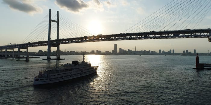 横浜クルーズ ロイヤルウイング 大さん橋 本格中国料理 一休 Comレストラン 横浜クルーズ ロイヤルウイング 大さん橋 本格中国料理 一休 Comレストラン